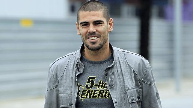 Víctor Valdés no se acuerda de Rosell ni de Laporta en su despedida