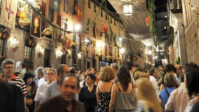 El Corpus recupera el apoyo económico de los hosteleros