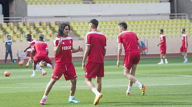 Falcao vuelve a entrenar con el Mónaco