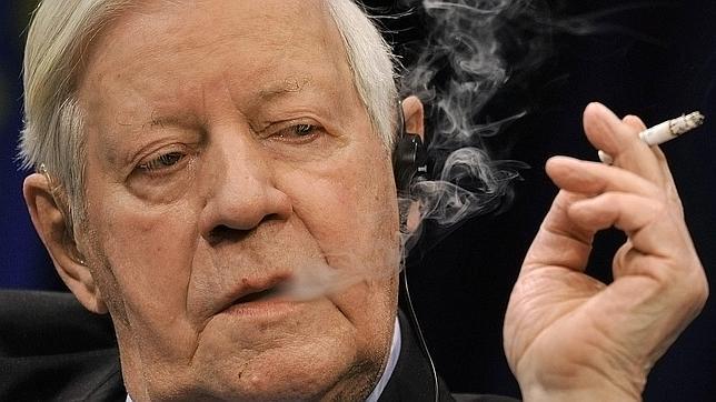 El ex Canciller Helmut Schmidt alerta sobre una posible Tercera Guerra Mundial
