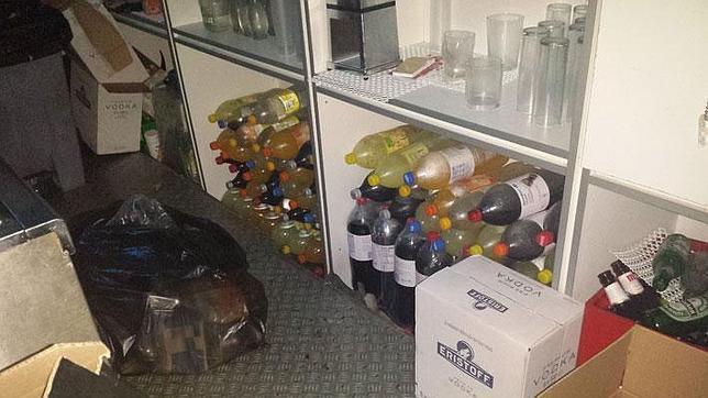 Desalojan a 150 menores que consumían alcohol en un local «con deficiencias en seguridad»