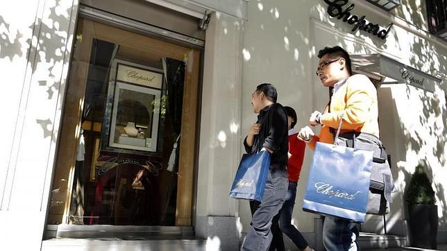 Barcelona adelanta a Madrid en la carrera por el turismo de compras