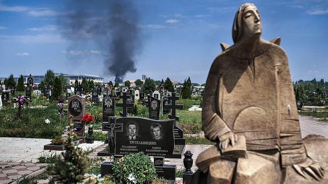 El Ejército ucraniano bombardea el aeropuerto de Donetsk, en manos de prorrusos