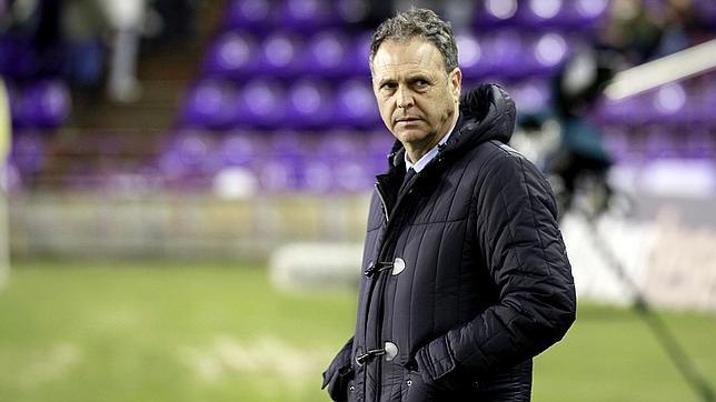 El Levante rompe las negociaciones para renovar a Caparrós