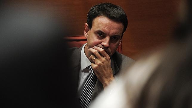 Dimite el director de los Mossos tras las polémicas actuaciones del cuerpo