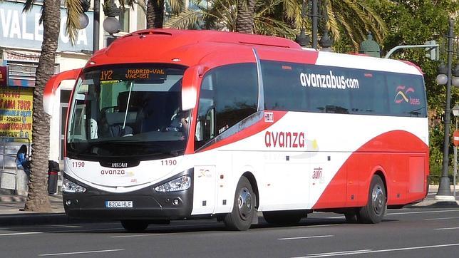 Los autobuses de línea pierden viajeros por el AVE y el coche compartido