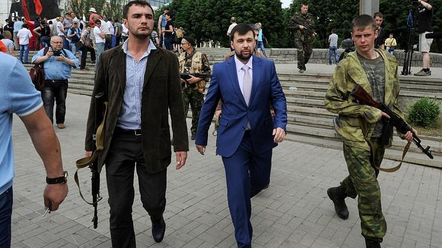 Poroshenko declara el estado de guerra al este de Ucrania