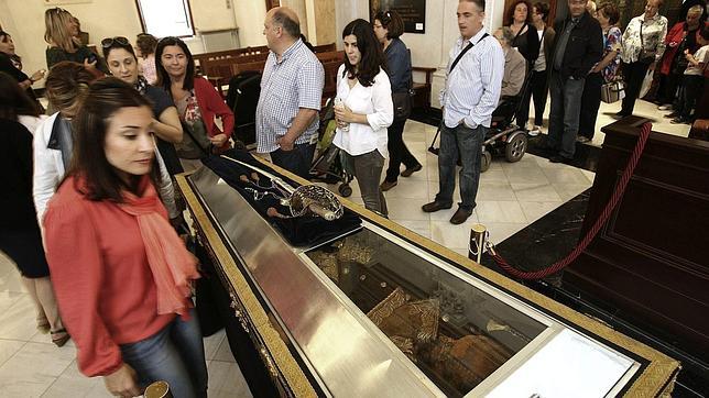 Último adiós en Reus a la momia del general Prim