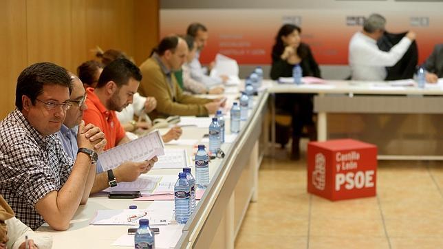 López «revienta» el PSCL al liderar la dimisión de la mayoría de la Ejecutiva