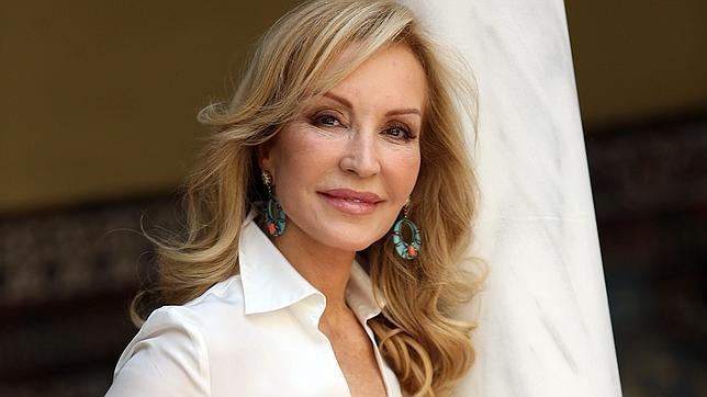 La reacción de famosos y nobles ante la abdicación del Rey