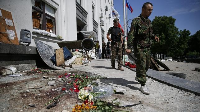 Casi 200 muertos en los combates en el este de Ucrania, según las autoridades de Kiev