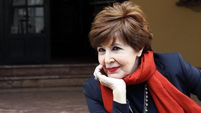 Concha Velasco, operada satisfactoriamente de un linfoma