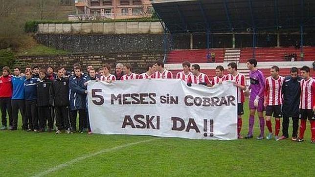 Las reclamaciones por impagos en  Segunda división B afectan a 32 clubes