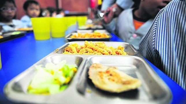 Sanidad repartirá en julio 17 millones a las comunidades contra la pobreza infantil