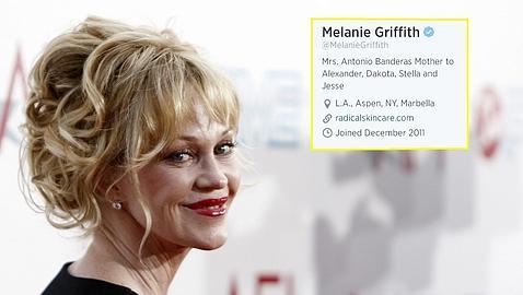 Melanie Griffith sigue casada con Antonio Banderas en Twitter