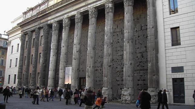 El Templo de Adriano fue construido en 145, en Roma