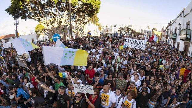 La manifestación contra el pregón de Soria en Telde desemboca en altercados