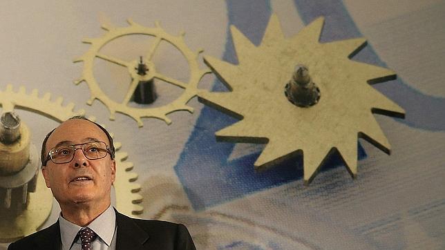 El Banco de España anima a subir el IVA y modificar las políticas activas de empleo