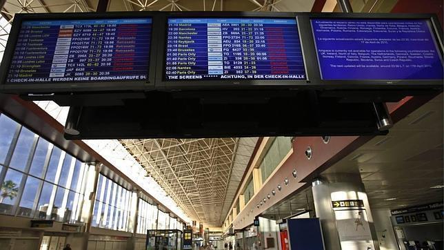 La pérdida de la señal de radar ralentiza el tráfico aéreo en el aeropuerto Tenerife Sur