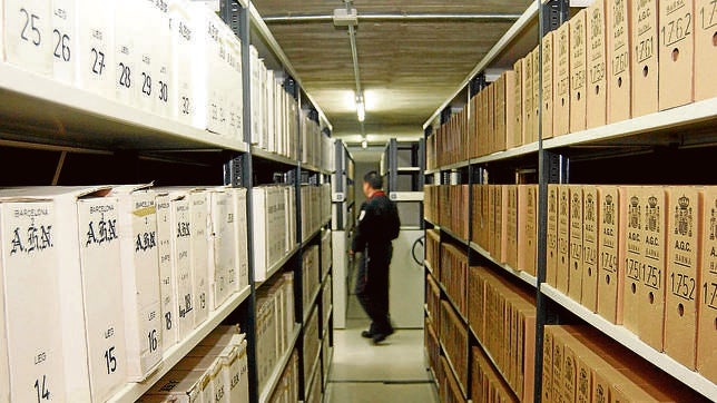 El Archivo de Salamanca quintuplicará sus fondos y potenciará la memoria conciliadora de la Transición