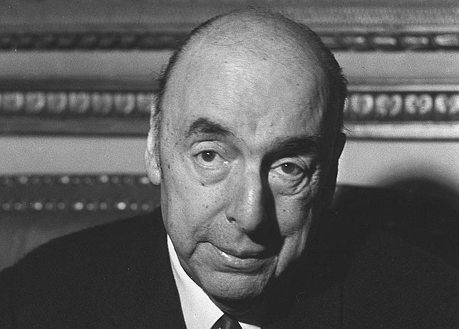 Hallan poemas inéditos de Pablo Neruda en unas cajas que contenían los manuscritos de sus obras
