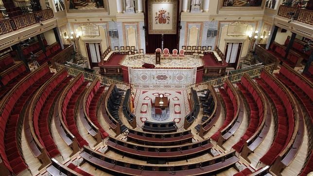 Vista del Congreso de los Diputados con «todo preparado» para la proclamación