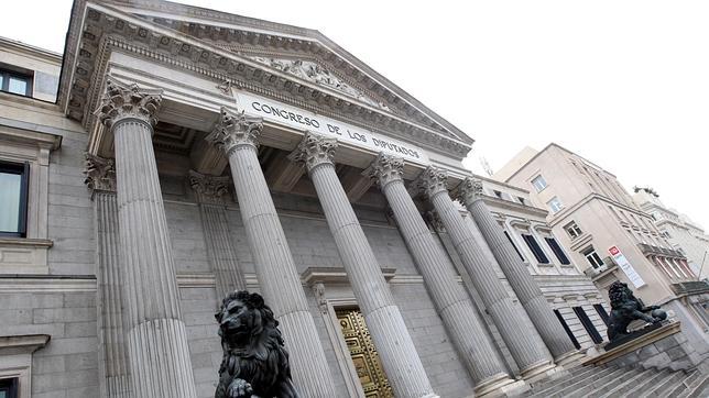 Esqueletos, pasadizos secretos y otros datos que no sabías del Congreso