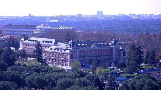 La Nochevieja que Álvarez-Cascos se pasó encerrado en el búnker de la Moncloa