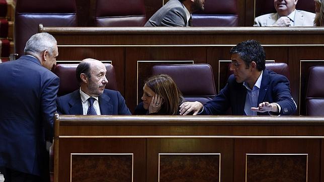 El PSOE pone en duda su apoyo al aforamiento de Don Juan Carlos