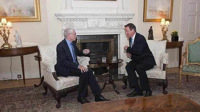 David Cameron se queda solo en su batalla contra Jean-Claude Juncker