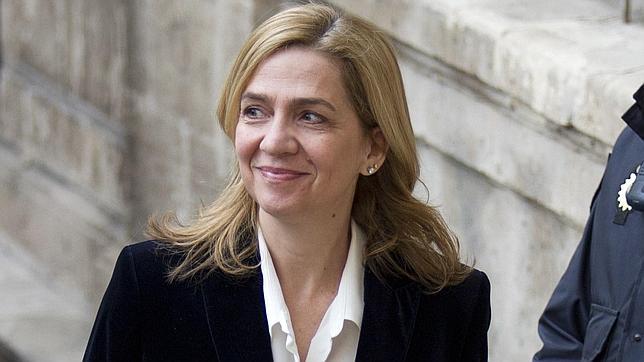 El fiscal afirma que se desprecian indicios «de notable fuerza exculpatoria» de Doña Cristina