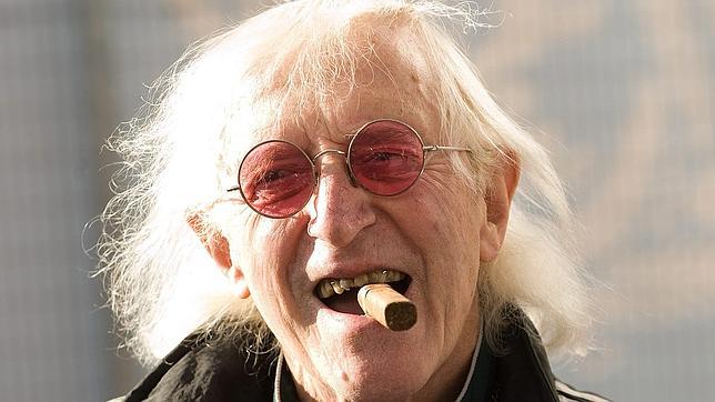 Las víctimas sexuales de Jimmy Savile estarían entre los cinco y los 75 años de edad