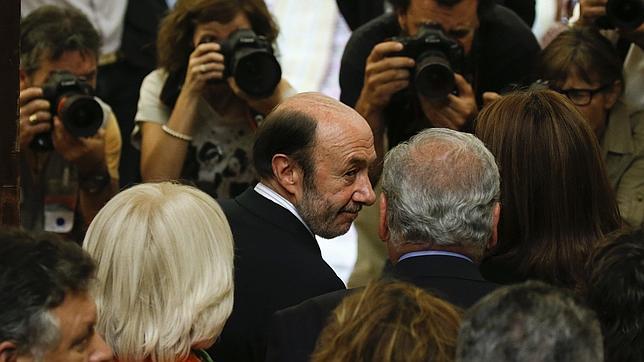 El PSOE se gastará 120.000 euros en elegir al sustituto de Rubalcaba