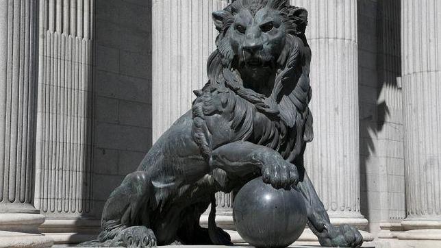 El león castrado del Congreso no tendrá testículos