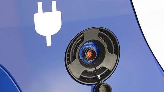 Los japoneses se unen en pro del eléctrico