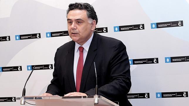 Julio Flores comparece ante De Lara «con voluntad de demostrar su inocencia»