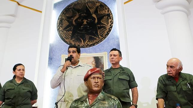 Militares chavistas retirados reclaman la destitución de Maduro