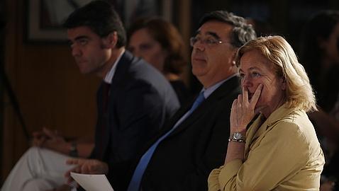 El novelista González Sainz, a los periodistas: «Con palabras ciegas damos palos de ciego»