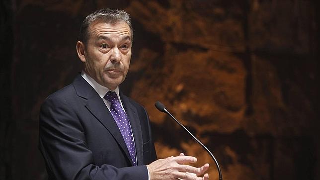 Paulino Rivero anuncia que recurrirá ante el Constitucional el fallo del Supremo que avala las prospecciones