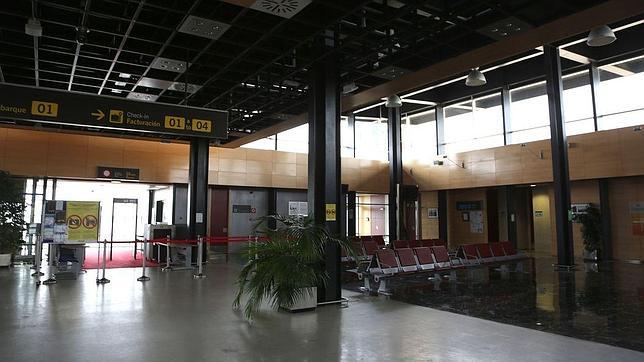 El aeropuerto «fantasma» de Huesca se traga cada día 9.000 euros de fondos públicos