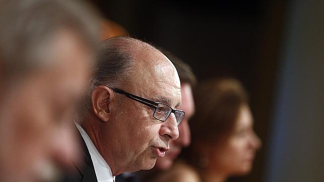 Lorenzo Amor: «Una reforma fiscal para los que más lo necesitan»