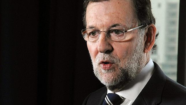 Rajoy: Un alcalde no puede salir de una coalición de «cinco que han perdido las elecciones»