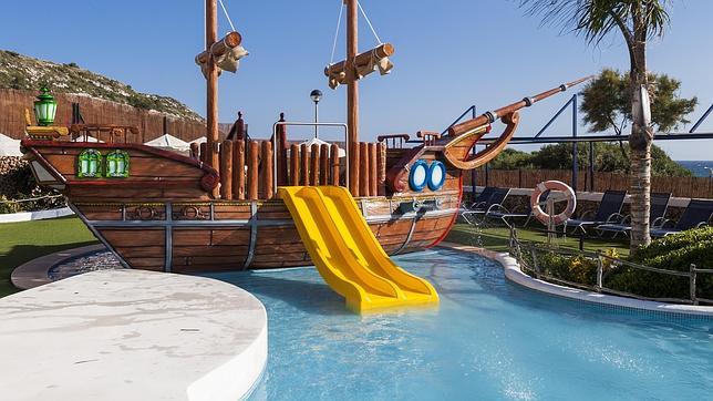 Un rincón del hotel Royal Son Bou, en Menorca