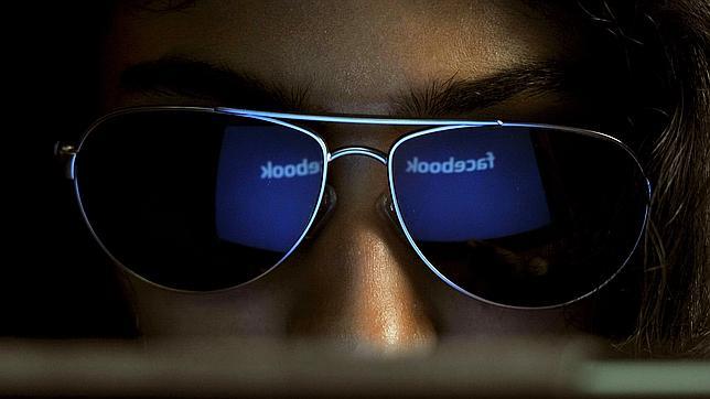 Reino Unido investiga si Facebook infringió la ley de protección de datos con su experimento psicológico