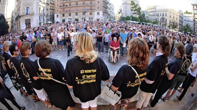 Las víctimas del metro alzarán un monumento propio en recuerdo de sus muertos