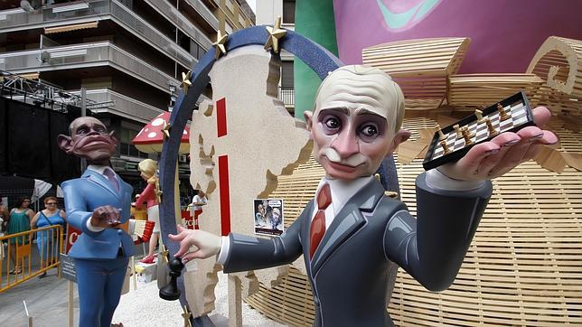 Imagen de una de las Hogueras de Alicante