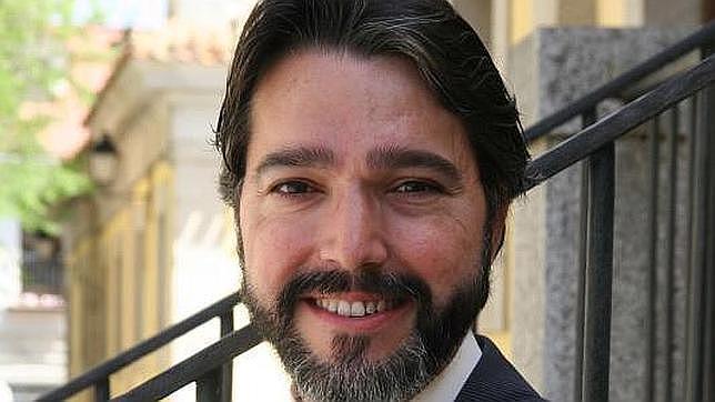 El alcalde de Brunete presenta una querella por injurias contra la edil de UPyD