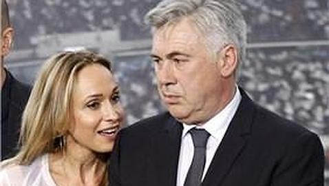 Ancelotti se casa en Vancouver con Mariann Barrena