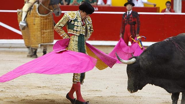 Recordando a Dolores Aguirre en Pamplona