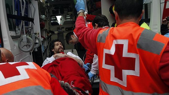 Corneado en el encierro el coautor del libro «Cómo sobrevivir a los toros en Pamplona»